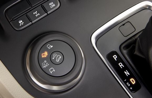 Ny terrängsuv bryter mot Fords regel - drabbar Sverige