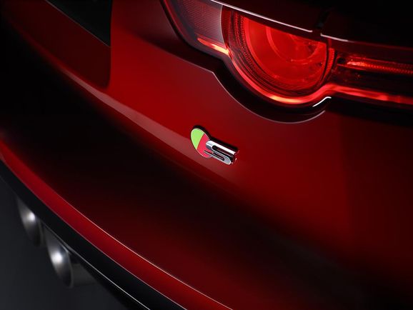 Jaguar F-Type med manuell låda - är det rätt val?