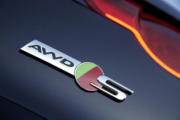 Jaguar F-Type med manuell låda - är det rätt val?