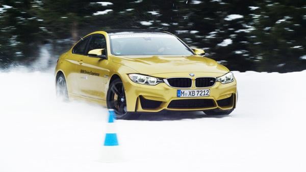 Sportlovskul: Här kan du provköra nya bilar i fjällen