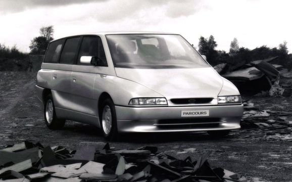 Bortglömd familjebuss lockade med V12-motor