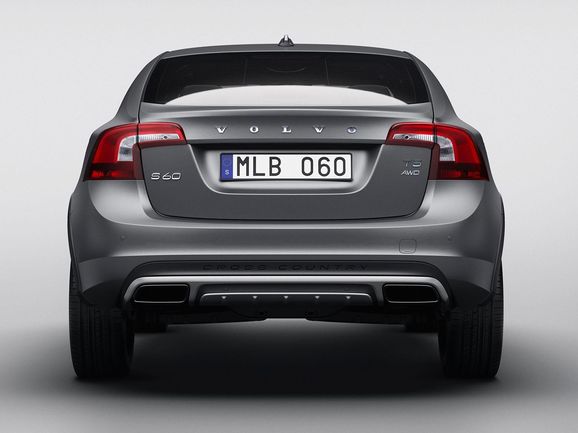 Volvo V60 Cross Country blir 29.000 billigare än Audi
