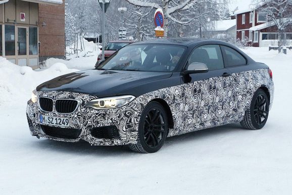 BMW testkör mystisk prototyp på svensk väg