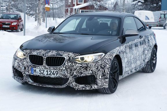 BMW testkör mystisk prototyp på svensk väg