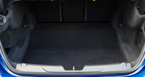 Vi provkör Jaguar XE: 