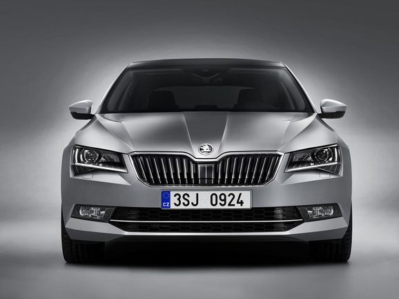 Nya Skoda Superb blir en ”Super-Passat”