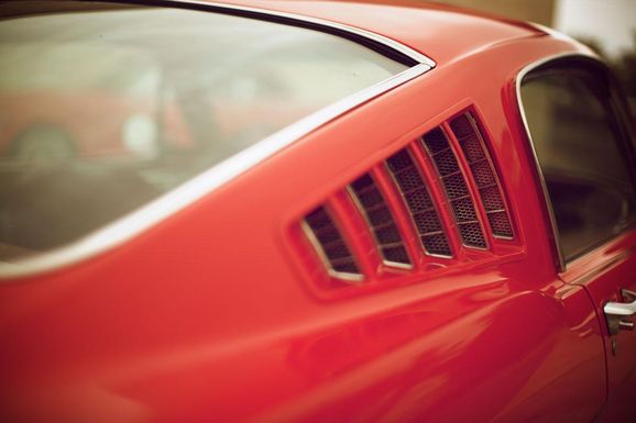 Klassisk Mustang – nybyggd med modern teknik