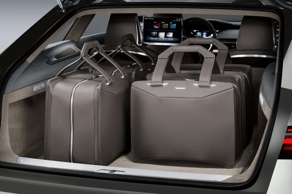 Audi Prologue Allroad – upphöjd kombi med 900 Nm