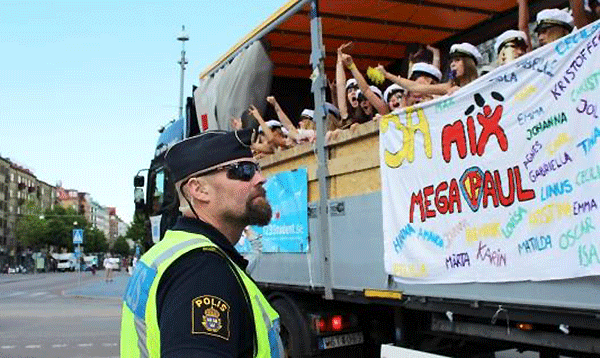Regler för dig som ska arrangera eller åka studentflak