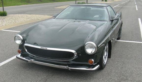 Volvo P1800 och Corvette i en bil – helgerån?