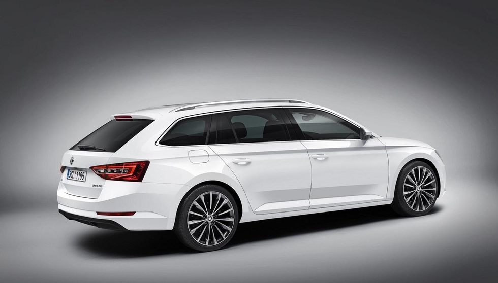 Nya Skoda Superb Combi – superkombin växer