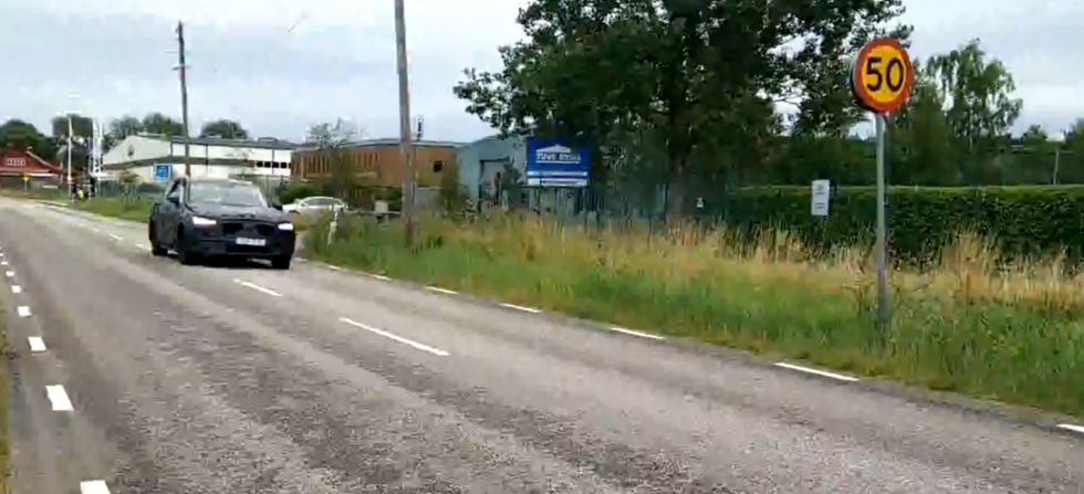 Volvos mystiska testbil spionfilmad av ams-läsare