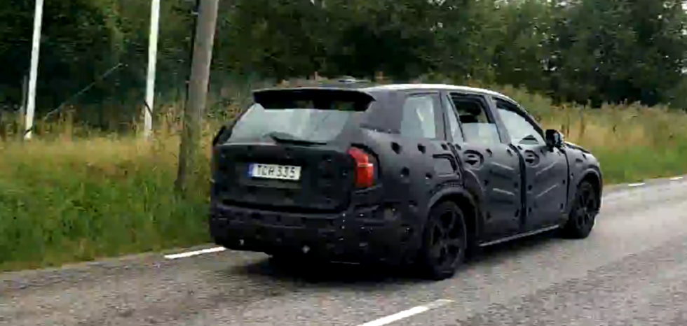 Volvos mystiska testbil spionfilmad av ams-läsare