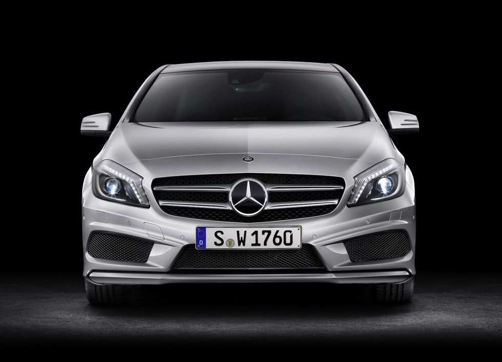 Klackarna i taket – Mercedes firar nytt rekord