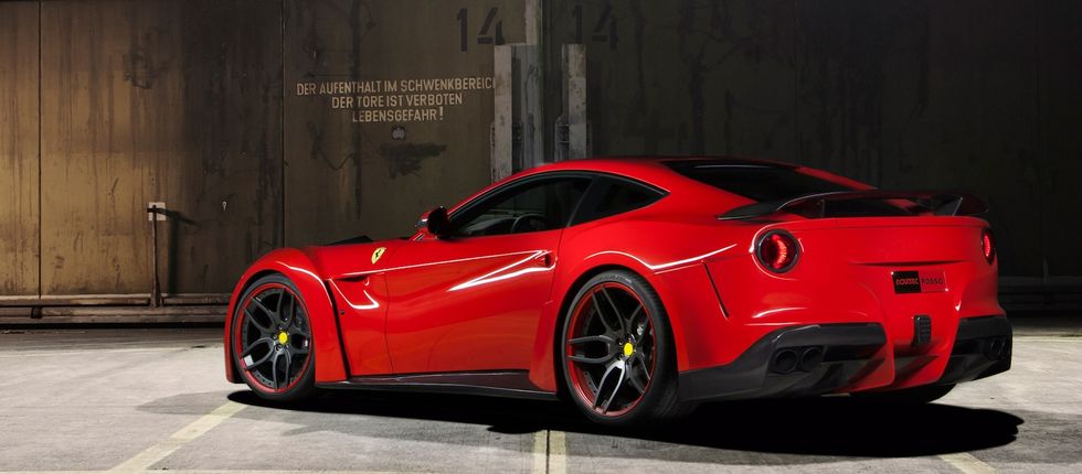 Så här har du aldrig sett en Ferrari F12 Berlinetta