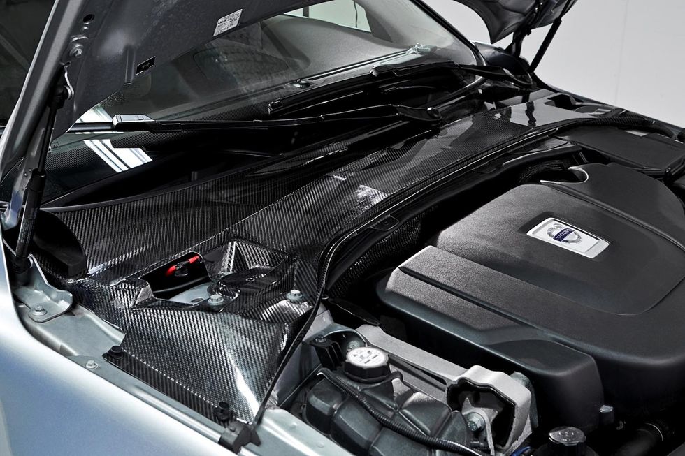 Volvo gör batterier av karossdelar