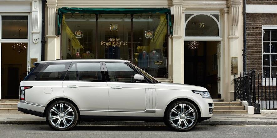 Range Rover blir längre och lyxigare