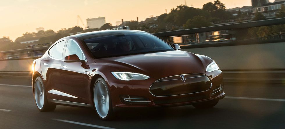 Tesla öppnar tillfällig butik i Stockholm