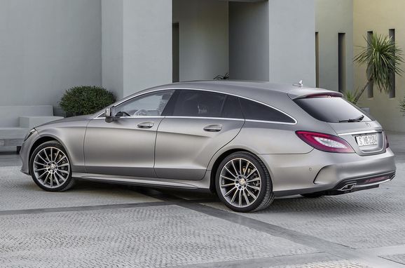 Många tekniknyheter i ansiktslyft Mercedes CLS