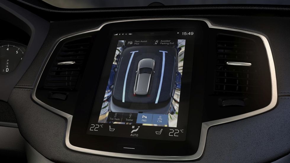 Volvo XC90 blir först med flera nya säkerhetssystem