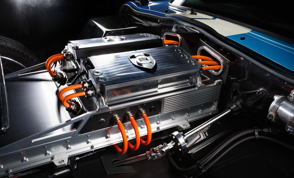 Ny muskelbil från USA –  men utan V8-motor!