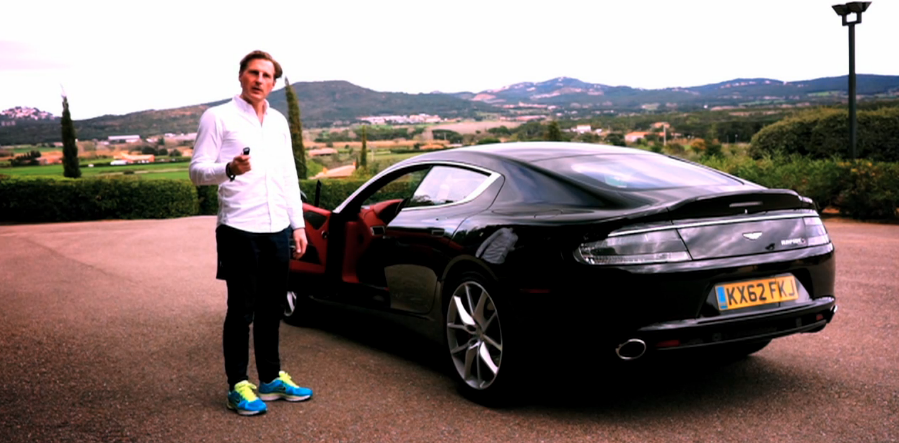 Klassiska klipp: Här gör testchefen en pinsam miss