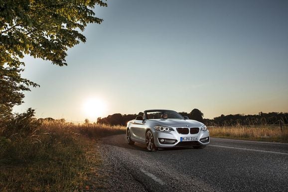 BMW:s nya 2-serie kapar taket