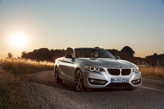 BMW:s nya 2-serie kapar taket