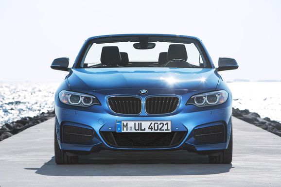 BMW:s nya 2-serie kapar taket
