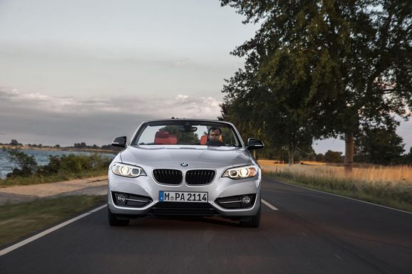 BMW:s nya 2-serie kapar taket