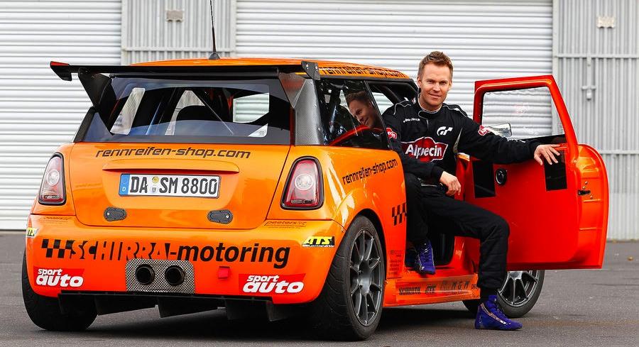 Mini piskar Renault på Nürburgring – nytt rekord