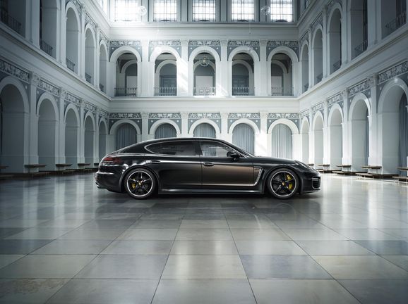 Porsche slår på stort med lyxversion av Panamera
