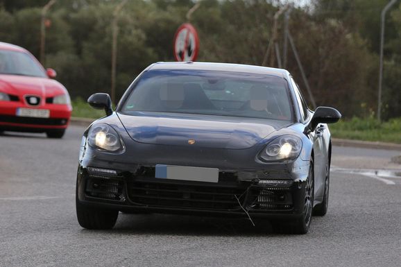 Bästa spionbilderna hittills på nya Porsche Panamera