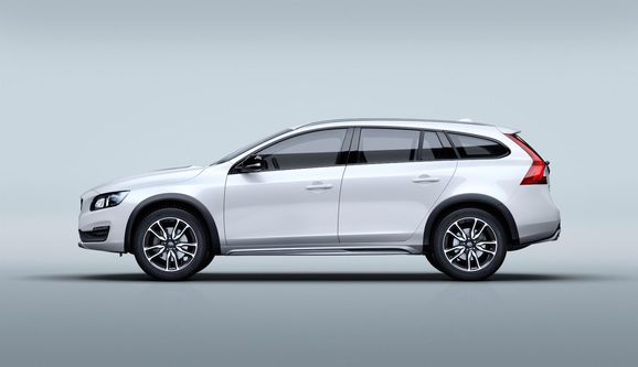 Volvo V60 Cross Country blir 29.000 billigare än Audi