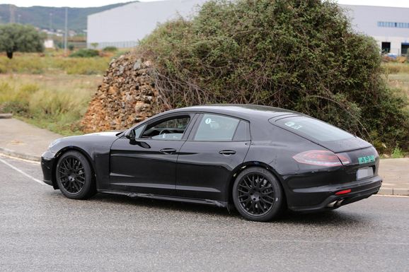 Bästa spionbilderna hittills på nya Porsche Panamera