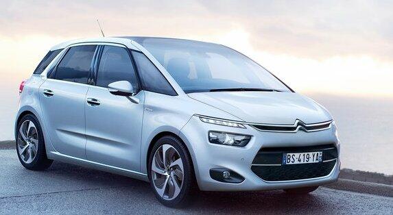 Här är finalisterna som kan bli årets bil i världen