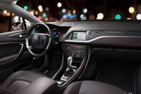 Här är nya utmanaren till Passat Alltrack