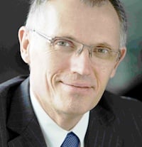 DEBATT: Blir PSA ett ostyrbart trehövdat moster?