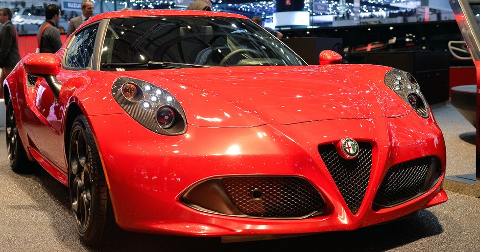Alfa Romeo backar – nu blir 4C ännu snyggare