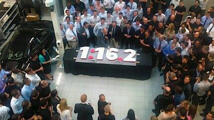 Se McLarens Ferrarikrossar-varv hos Top Gear