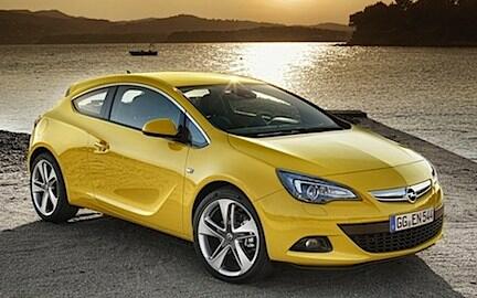 Opel laddar tre nyheter plus överraskning