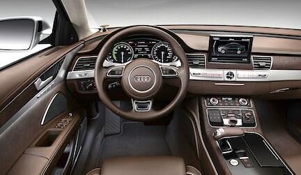 Audi A8 Hybrid blir både snål och stark