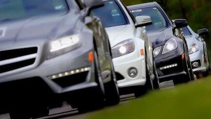 Lär dig köra på bana med Mercedes AMG