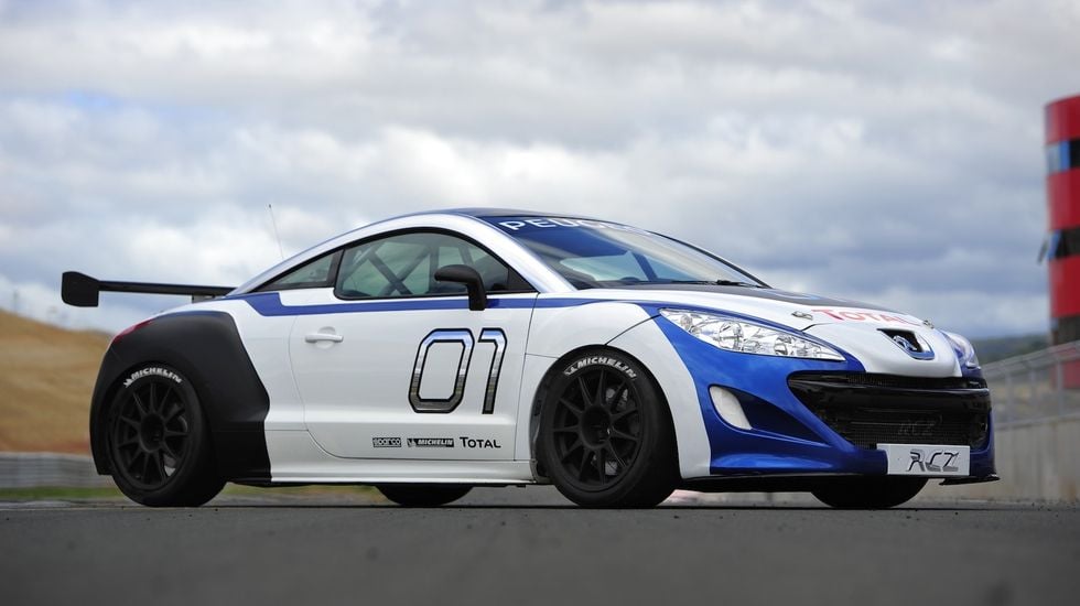 Peugeot kör racing med RCZ