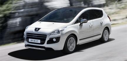 PROVKÖRD: Peugeot 3008 Hybrid4