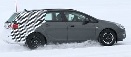 Astra kombi är störst i Golfklassen