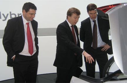 Audi A8 hybrid - supersnålt "koncept"