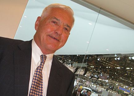 Bob Lutz: "Jag tror att Saab klarar det!"