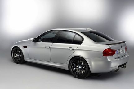 BMW släpper kolfiberstinna M3 CRT