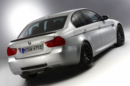 BMW släpper kolfiberstinna M3 CRT